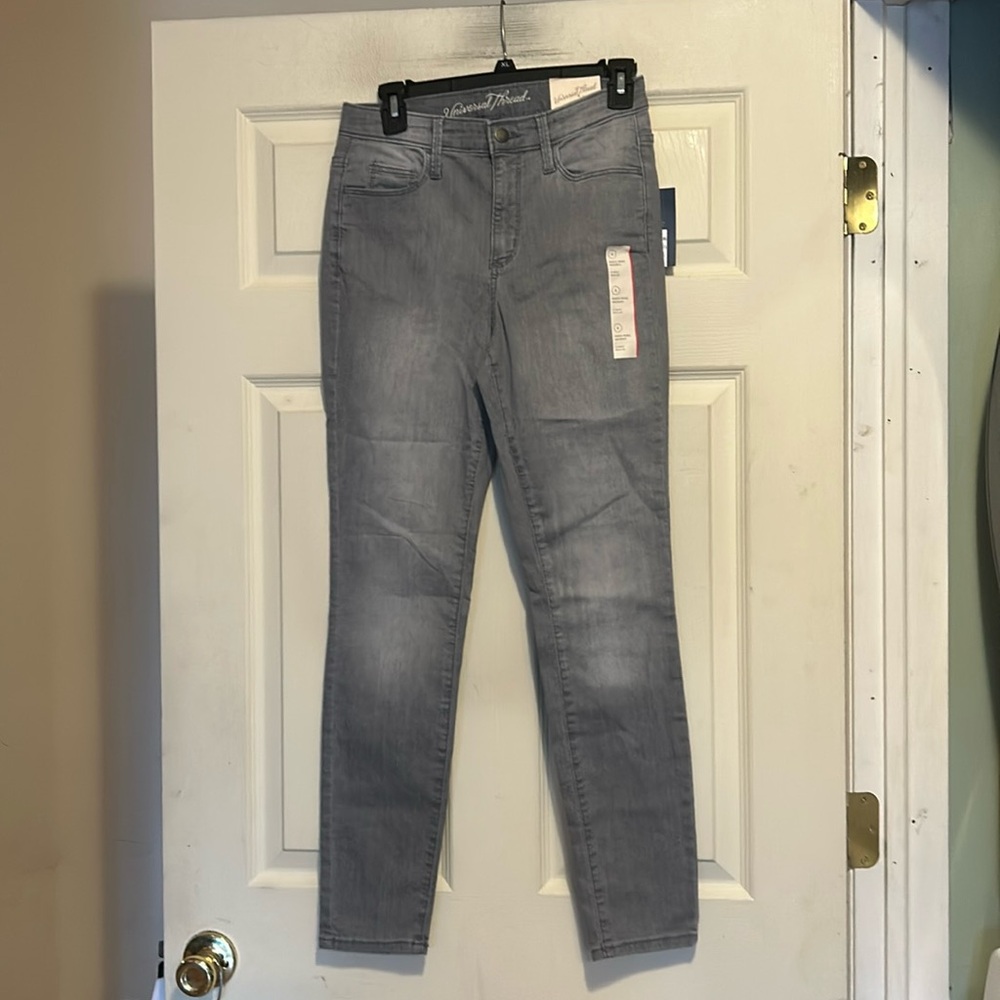 Universal Thread High Rise Skinny Jeans Size 4 Gray